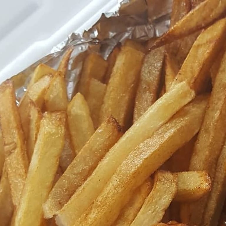 Golden Crispy Fries: A Perfect Side for Soul-Food